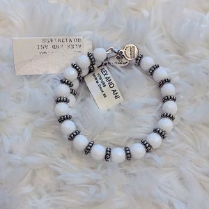 NWT Alex and Ani Spirit Wrap Bracelet- White/Cloud